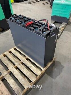 Batterie de chariot élévateur industriel 24 volts 12-125-17 RÉDUCTIONS DISPONIBLES SUR DEMANDE