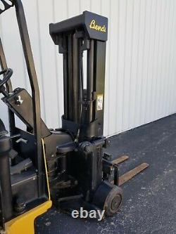 Bendi B40/48e Narrow Aisle Articulated Electric Forklift, Avec Chargeur