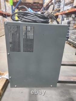 Chargeur AMETEK Prestolite Battery-Mate 750H3-24C 48V 750AH 3PH 208/240/460V