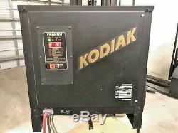 Chargeur De Batterie 36 Volts Kodiak Premier 600 Ampères Heure, 3ph, Entrée 208/240/480 Volts