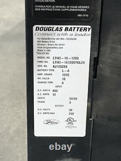 Chargeur De Batterie Douglas Forklift (utilisé) 3 Phase 36 Volt 1200 Amp Hours