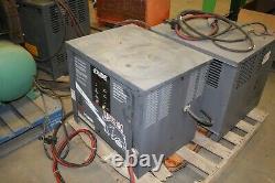 Chargeur De Batterie Élévateur Industriel Yuasa W3-12-865 24v 173a 60hz 3ph