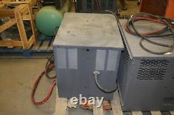 Chargeur De Batterie Élévateur Industriel Yuasa W3-12-865 24v 173a 60hz 3ph