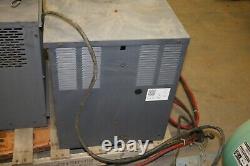 Chargeur De Batterie Élévateur Industriel Yuasa W3-12-865 24v 173a 60hz 3ph