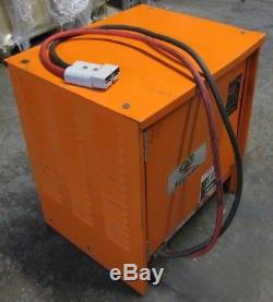 Chargeur De Batterie Pour Chariot Élévateur Ferrocharger 36v Gnb Batteries Inc 208/240/480 3 Phase