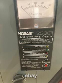 Chargeur Hobart Accu D'occasion 250cii 24v, Chargeur De Batterie, 250a1-12