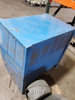 Chargeur de Batterie Exide Système 3000 ES3-18-680 3 Phases 60 Hz