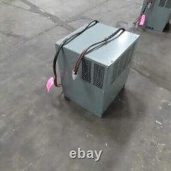 Chargeur de batterie Ametek Prestolite 600H3-12G 24VDC 120A 12 cellules 208-240/480V 3PH
