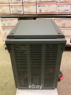 Chargeur de batterie EnerSys Impaq non testé EI3-IN-04Y OSC 480V triphasé