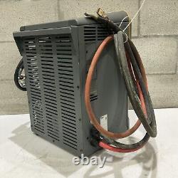 Chargeur de batterie Enersys Ei3-hl-4y Enforcer Impaq pour chariot élévateur L-a 3ph 480v 50/60 Hz