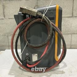 Chargeur de batterie Enersys Ei3-hl-4y Enforcer Impaq pour chariot élévateur L-a 3ph 480v 50/60 Hz