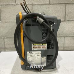 Chargeur de batterie Enersys Ei3-hl-4ye Enforcer Impaq pour chariot élévateur L-a 3ph 480v 50/60 Hz