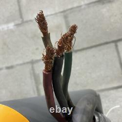 Chargeur de batterie Enersys Ei3-hl-4ye Enforcer Impaq pour chariot élévateur L-a 3ph 480v 50/60 Hz