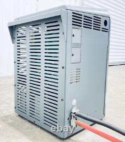 Chargeur de batterie Enersys Eip1-hl-2y Enforcer Impaq pour chariot élévateur 24vdc 480v 1ph