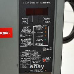 Chargeur de batterie Hobart 380A1-12 12 cellules 24 volts 226-380 AH 76 ampères 240/460V 1 phase