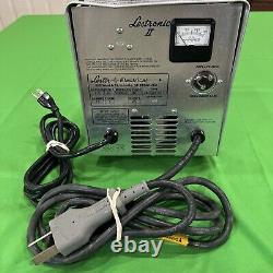 Chargeur de batterie Lester Lestronic II 48LC25-8ET 09695 48 volts