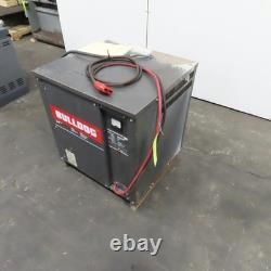 Chargeur de batterie de chariot élévateur Bulldog 12M600C22 24V 120A 12 cellules 240/480V 3PH 600AH