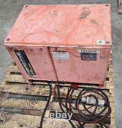 Chargeur de batterie de chariot élévateur Charter Power Systems Fr12hk850s 24v d'occasion