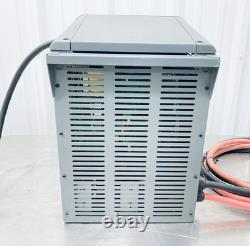 Chargeur de batterie de chariot élévateur EnerSys EI3-IN-4Y Impaq 480V 3PH 24/36/48V DC 2000AH