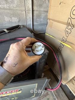 Chargeur de batterie de chariot élévateur Enersys EF3-12-550 EnForcer 24V 3 PH 550 AH