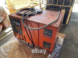 Chargeur de batterie de chariot élévateur FP18HK750 36 Volt 135 Amp