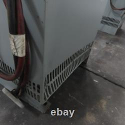 Chargeur de batterie de chariot élévateur Ferro Charge IFR6CE510 12V 97A 6 cellules 240/480V 510AH