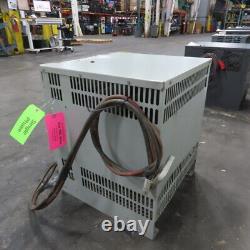 Chargeur de batterie de chariot élévateur Ferro Charge IFR6CE510 12V 97A 6 cellules 240/480V 510AH