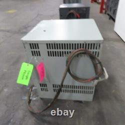 Chargeur de batterie de chariot élévateur Ferro Charge IFR6CE510 12V 97A 6 cellules 240/480V 510AH