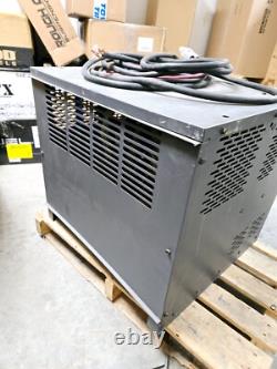 Chargeur de batterie de chariot élévateur GENERAL Deluxe 24 Volt MX3-12-550