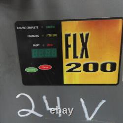 Chargeur de batterie de chariot élévateur GNB 24V 135A 12 cellules 240/480V 865AH 3Ph