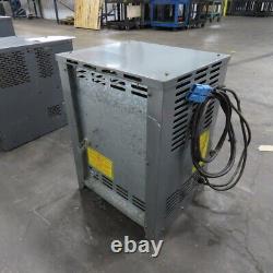 Chargeur de batterie de chariot élévateur GNB 24V 135A 12 cellules 240/480V 865AH 3Ph