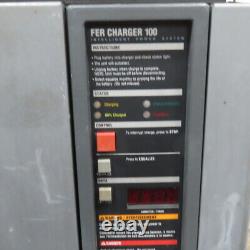 Chargeur de batterie de chariot élévateur GNB FER10012-600 S1 24V 105A 12 cellules 240/480V 1PH 600AH