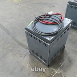 Chargeur de batterie de chariot élévateur GNB FER10012-600 S1 24V 105A 12 cellules 240/480V 1PH 600AH