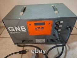 Chargeur de batterie de chariot élévateur GNB Mod. V29MVM4850 GNB MVP 48-50 2022