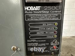 Chargeur de batterie de chariot élévateur Hobart 1050C3-24R