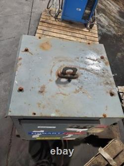 Chargeur de batterie de chariot élévateur Hobart 1R12-550 12 cellules, type LA, spécifications 5061B