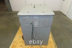 Chargeur de batterie de chariot élévateur Hobart 3R12-680 24V 551-680AH 230/460V 3Ph