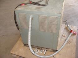 Chargeur de batterie de chariot élévateur Hobart Accu-charger 600c3-18 36 VDC 3 Ph