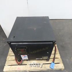 Chargeur de batterie de chariot élévateur Kodiak 24K600B3 BB-1 48 VDC 600AH 24 cellules 240/480V 3PH