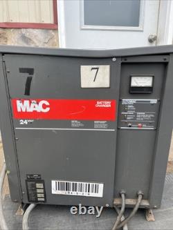 Chargeur de batterie de chariot élévateur Mac 24 volts 12M875C22 180 ampères K-6