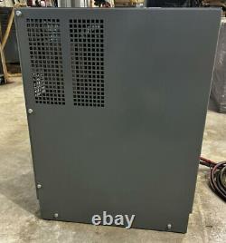 Chargeur de batterie de chariot élévateur Prestolite PowerStar 24V 208/240/480V 3 phases