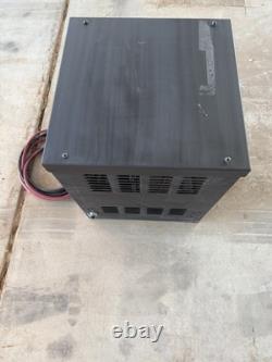 Chargeur de batterie de chariot élévateur Saft Power Systems 390475-124 24V 208/240/480 475AH