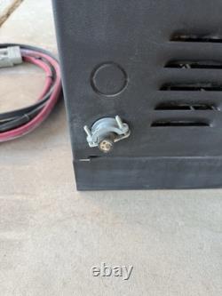 Chargeur de batterie de chariot élévateur Saft Power Systems 390475-124 24V 208/240/480 475AH