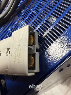 Chargeur de batterie de chariot élévateur TRICOM TRIATHLON 480V 3 Phases EN, 36V @ 110A-750Ah SORTIE