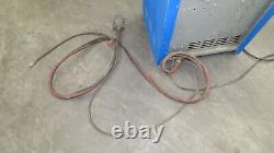 Chargeur de batterie de chariot élévateur à moteur Chloride CMP2100 48V 140A 3Ph 400V