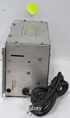 Chargeur de batterie électrique Lester modèle Ph1 10505 115v CA 60 Hz 8A 24LC25-8ET