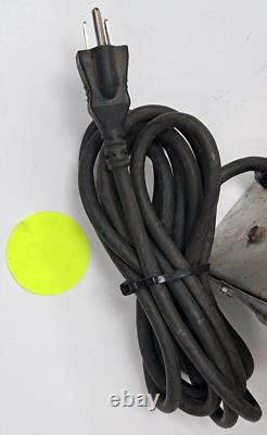 Chargeur de batterie électrique Lester modèle Ph1 10505 115v CA 60 Hz 8A 24LC25-8ET