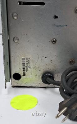 Chargeur de batterie électrique Lester modèle Ph1 10505 115v CA 60 Hz 8A 24LC25-8ET