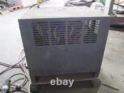 Chargeur de batterie industriel Exide Gold WorkHog 36Volt sortie DC pour chariot élévateur