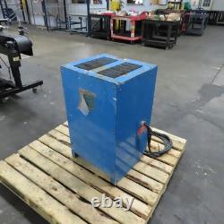 Chargeur de batterie industriel Exide NPC-6-1-510 12V 510Ah 1PH 220/440V testé